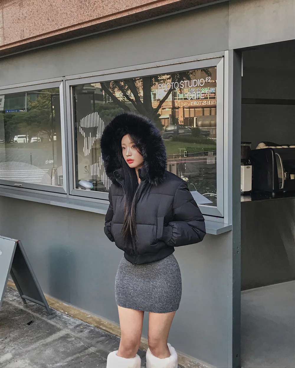 패딩 모델 착용 이미지-S1L115