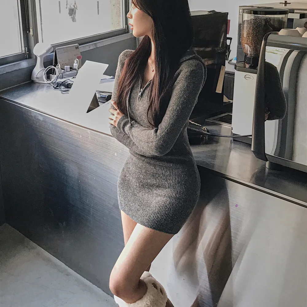 패딩 모델 착용 이미지-S1L104