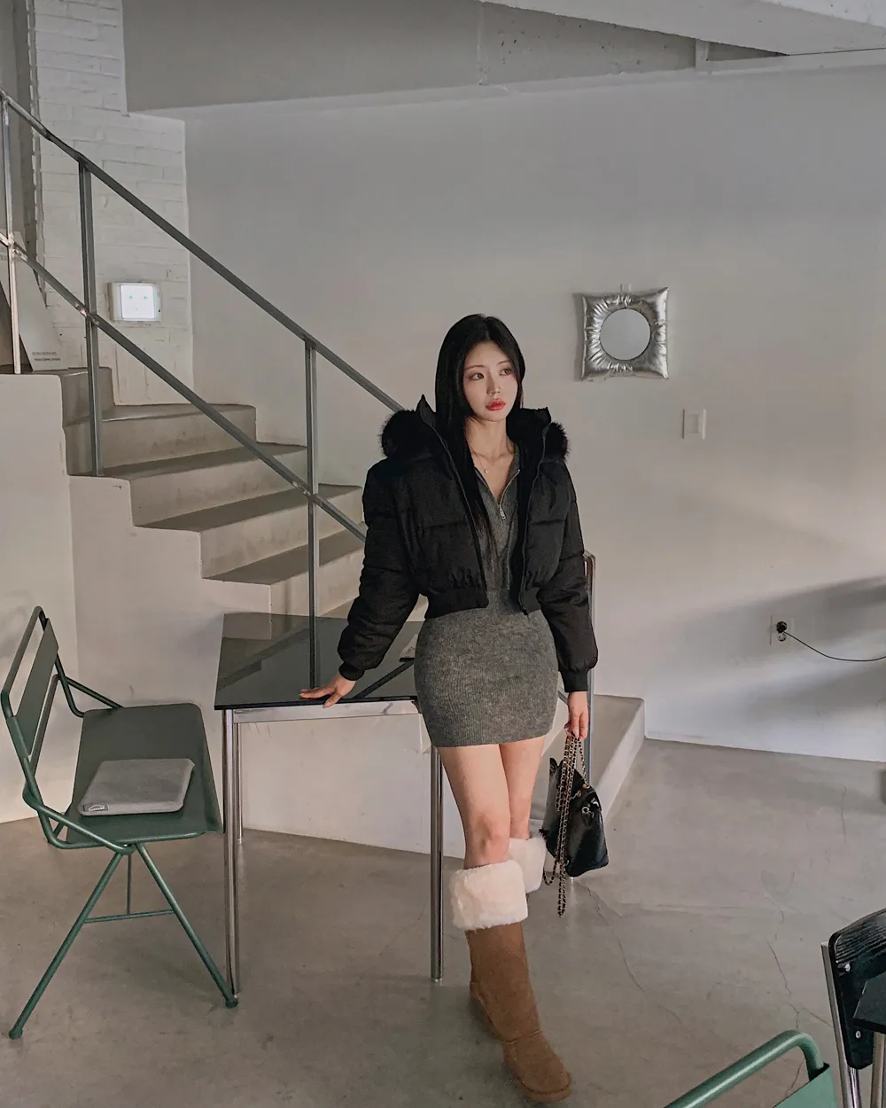 패딩 모델 착용 이미지-S1L120