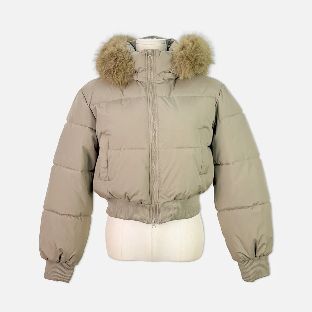 패딩 크림 색상 이미지-S1L25