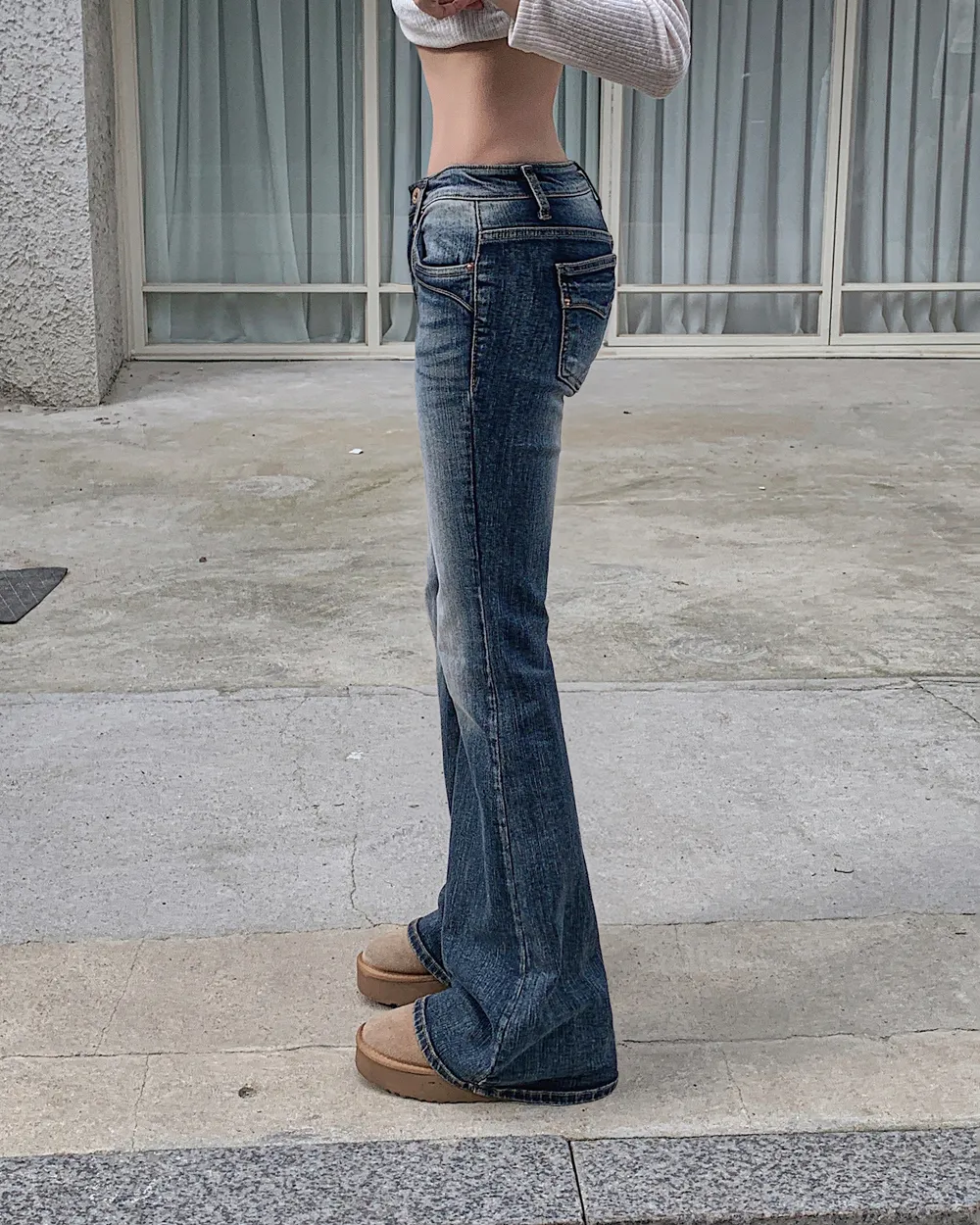 패딩 모델 착용 이미지-S1L88