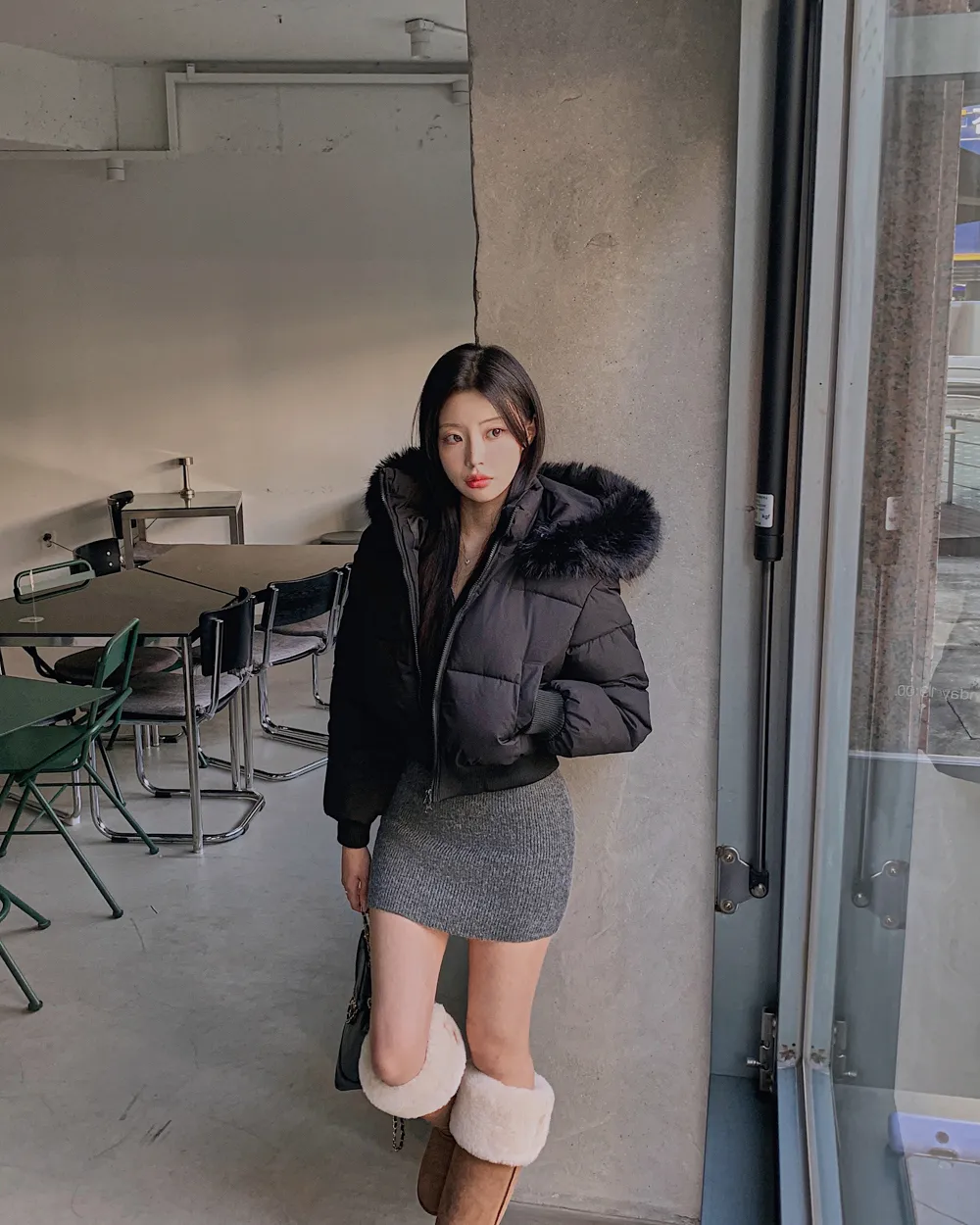 패딩 모델 착용 이미지-S1L101