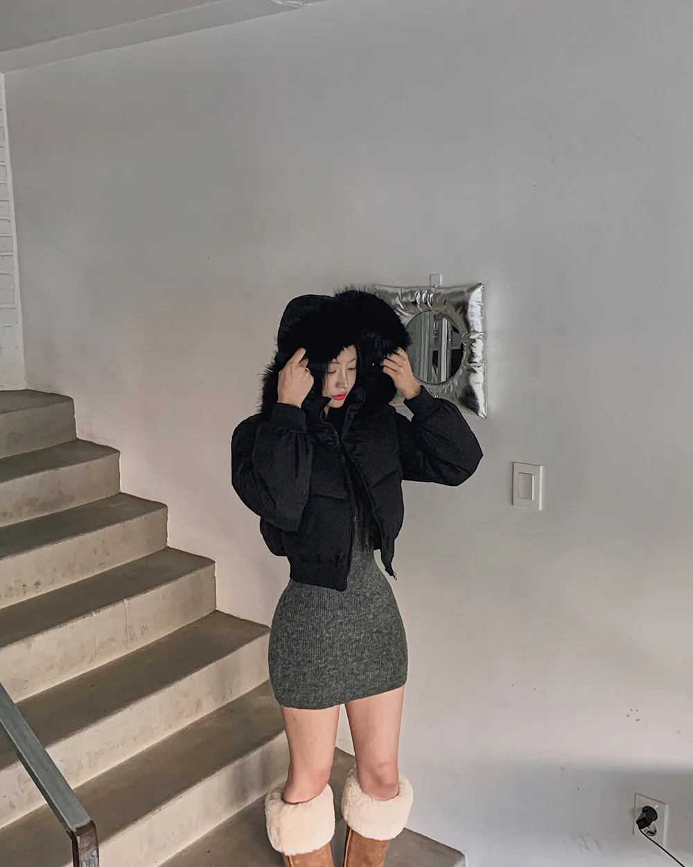 패딩 모델 착용 이미지-S1L127