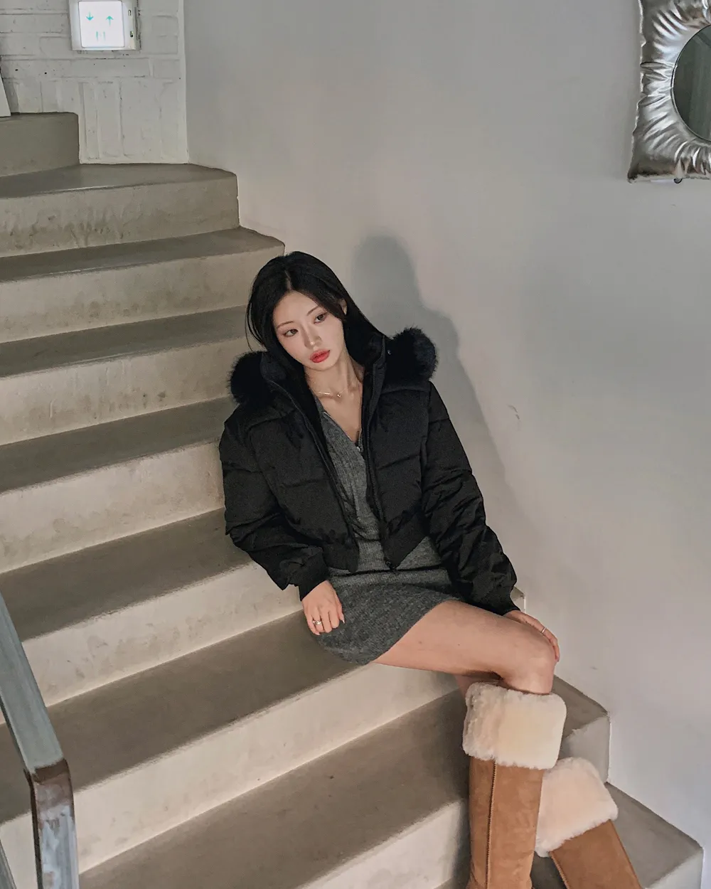 패딩 모델 착용 이미지-S1L123