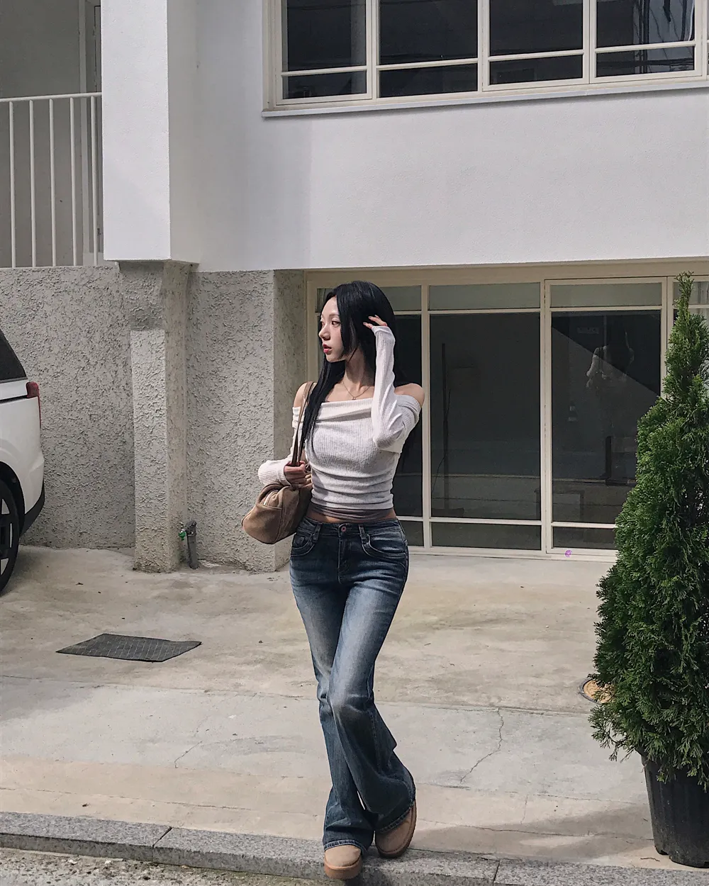 패딩 모델 착용 이미지-S1L83