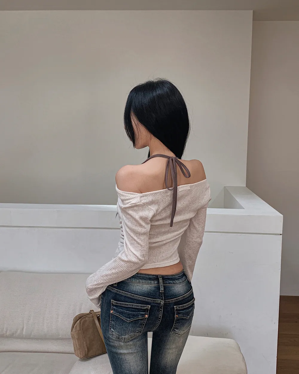 패딩 모델 착용 이미지-S1L64