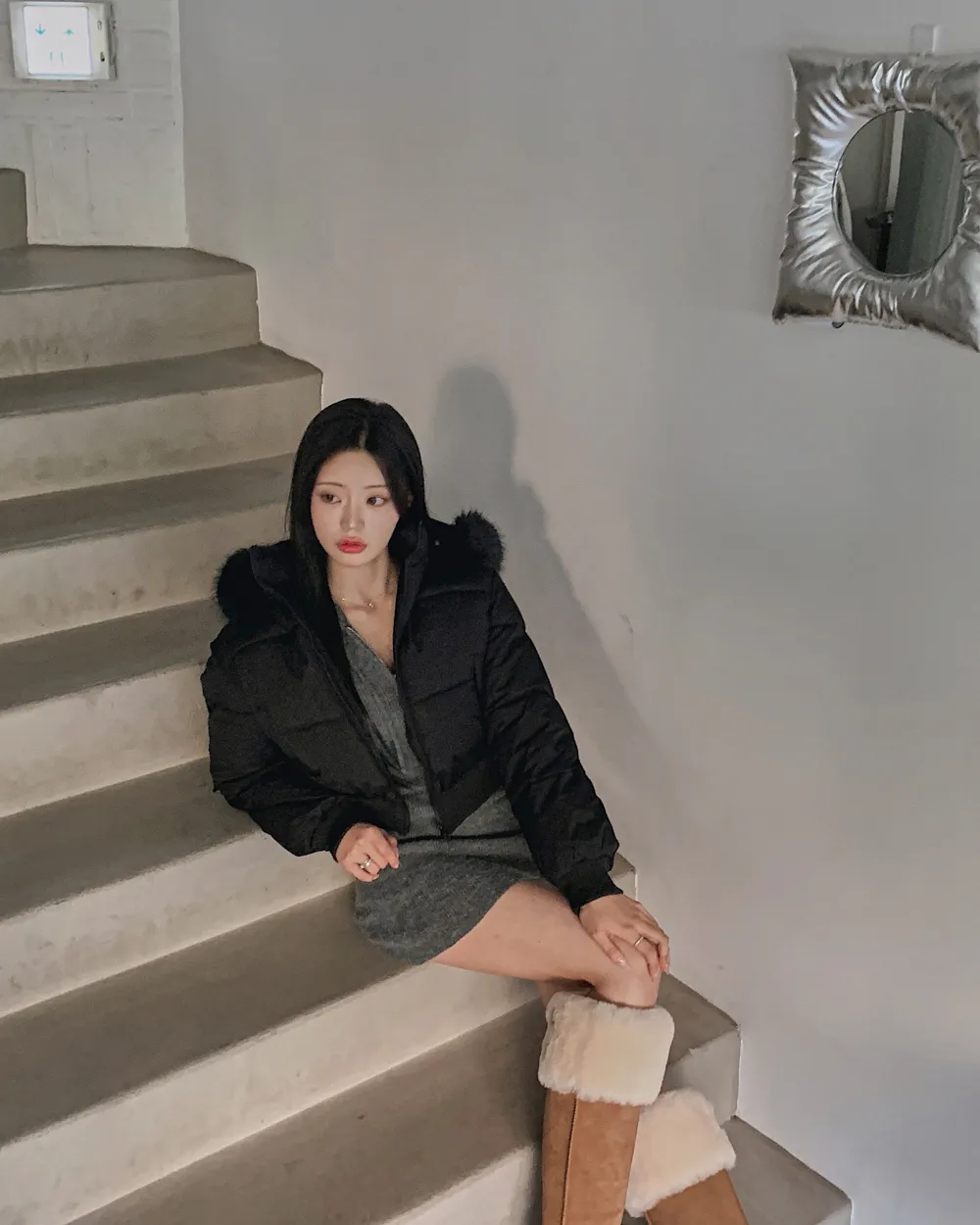 패딩 모델 착용 이미지-S1L124