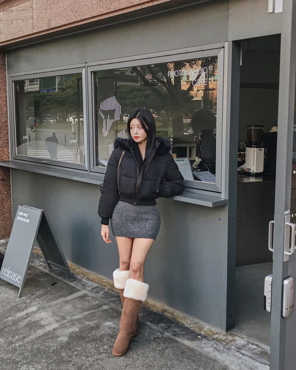 패딩 모델 착용 이미지-S1L106