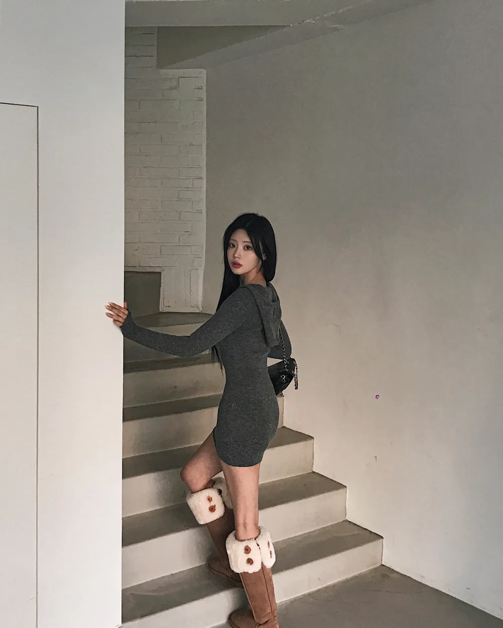 패딩 모델 착용 이미지-S1L110