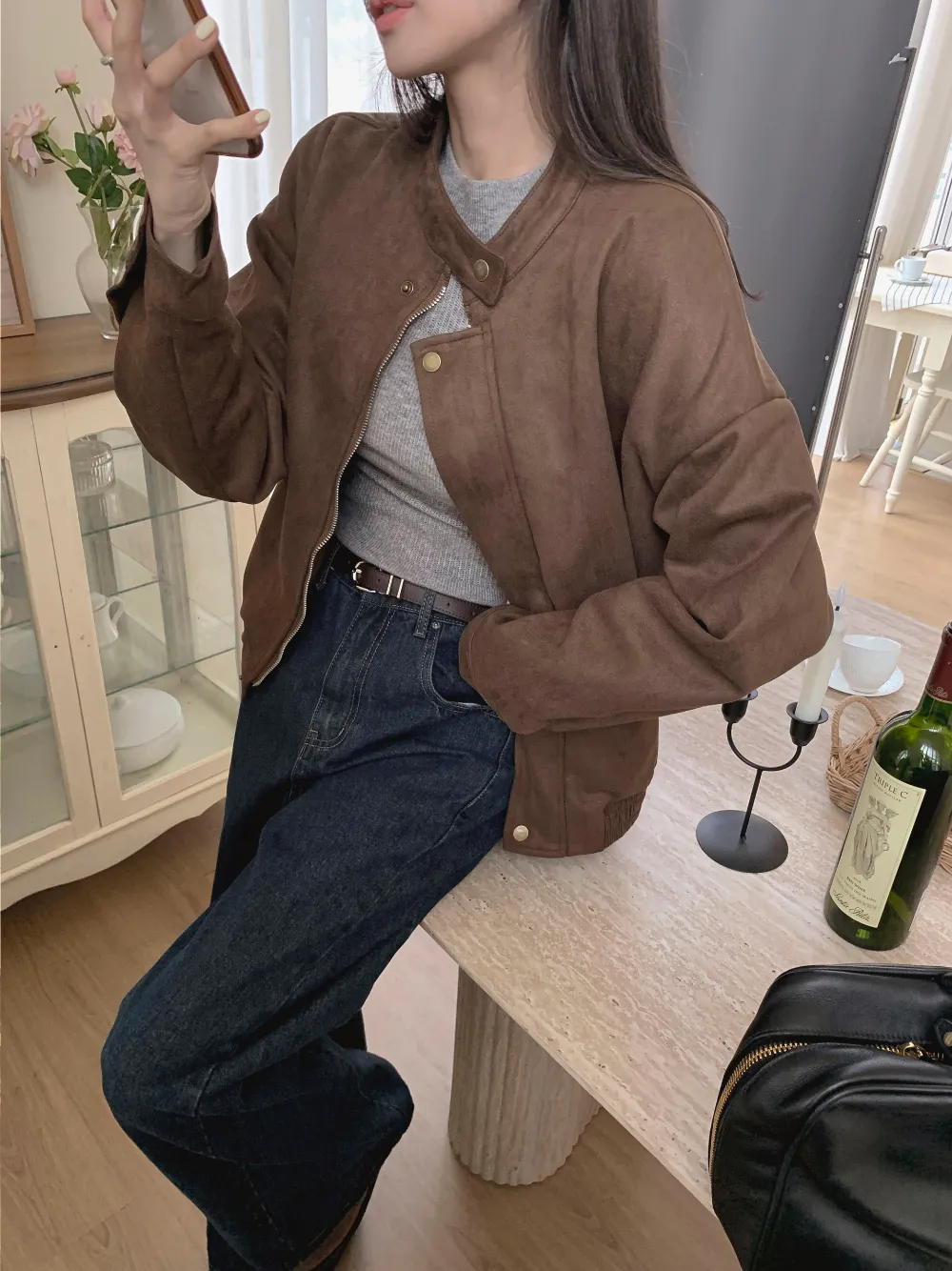 긴팔 티셔츠 모델 착용 이미지-S2L25