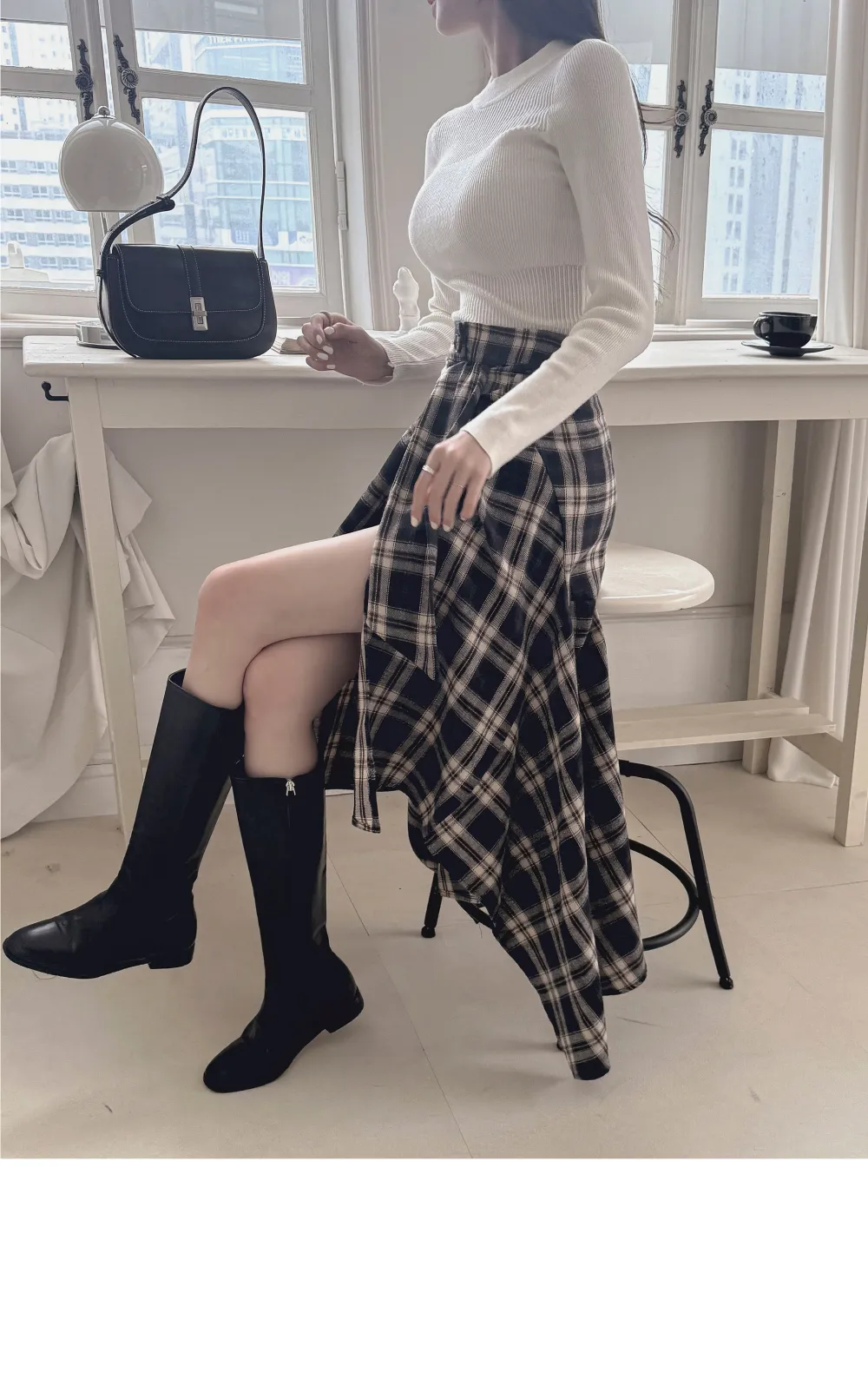 긴팔 티셔츠 모델 착용 이미지-S3L29