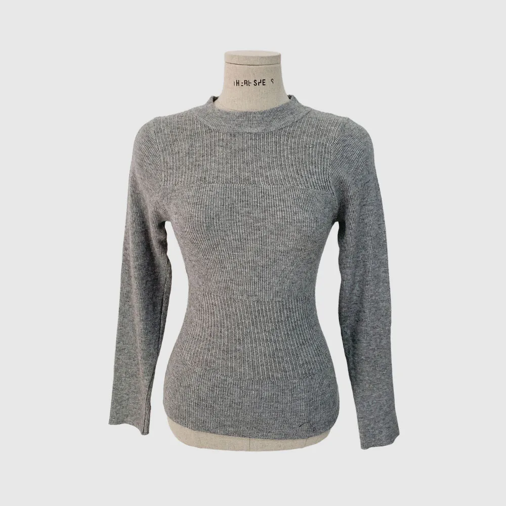 긴팔 티셔츠 화이트 색상 이미지-S1L54