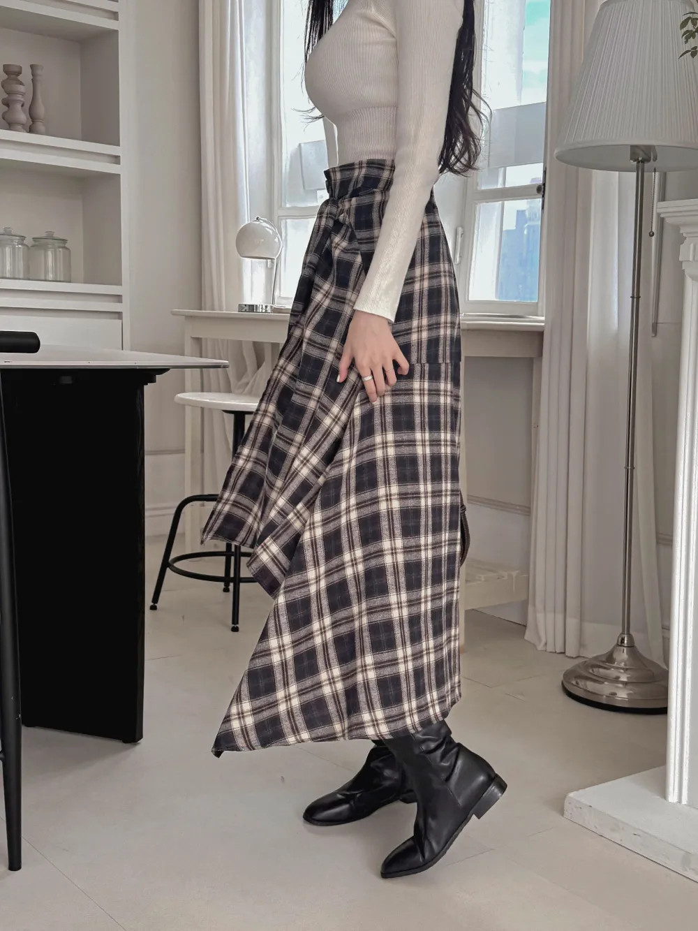 긴팔 티셔츠 모델 착용 이미지-S3L25