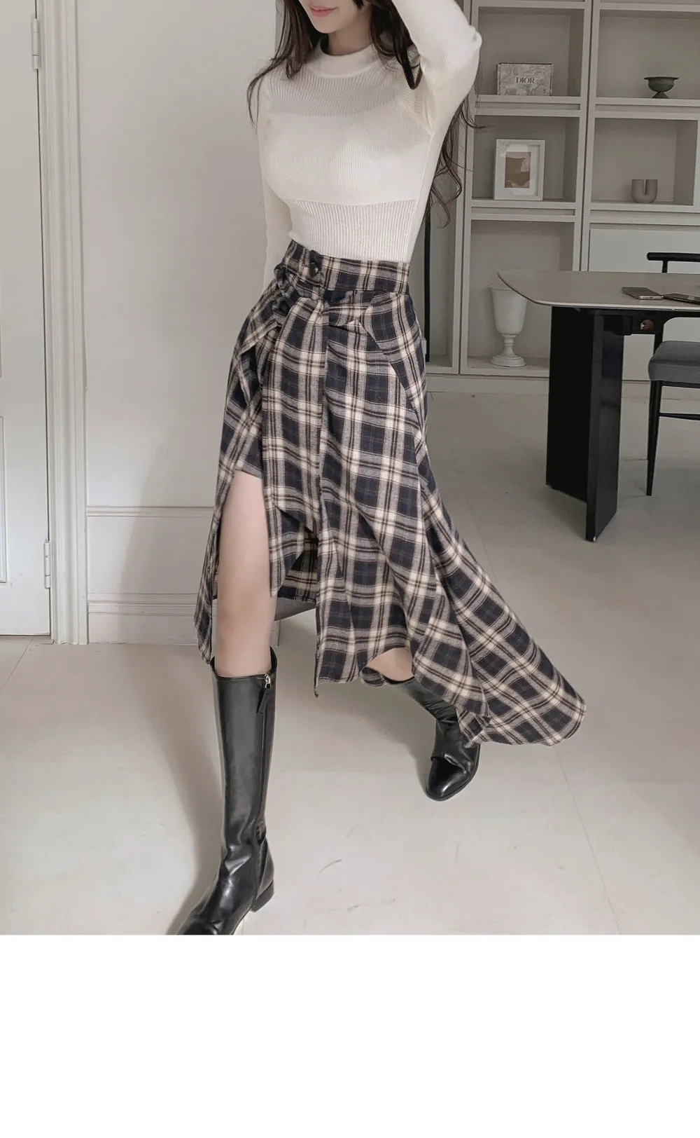 긴팔 티셔츠 모델 착용 이미지-S3L15