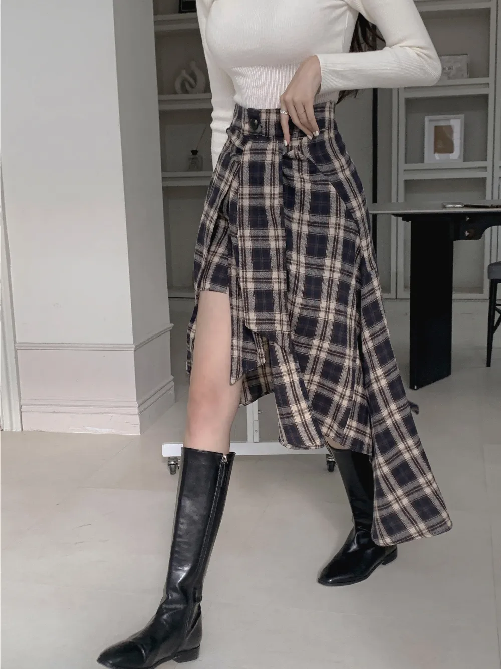 긴팔 티셔츠 모델 착용 이미지-S3L16