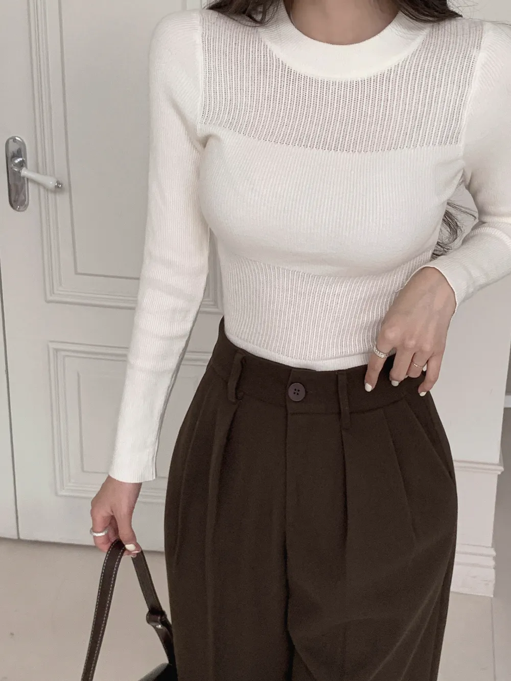 긴팔 티셔츠 모델 착용 이미지-S1L28