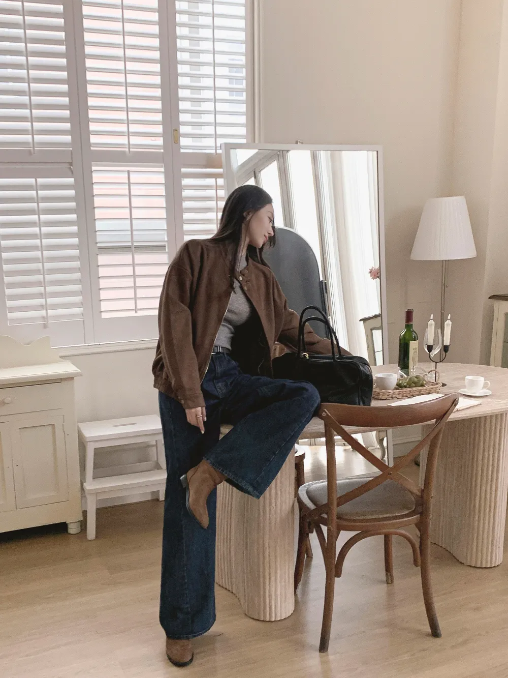 긴팔 티셔츠 모델 착용 이미지-S2L18