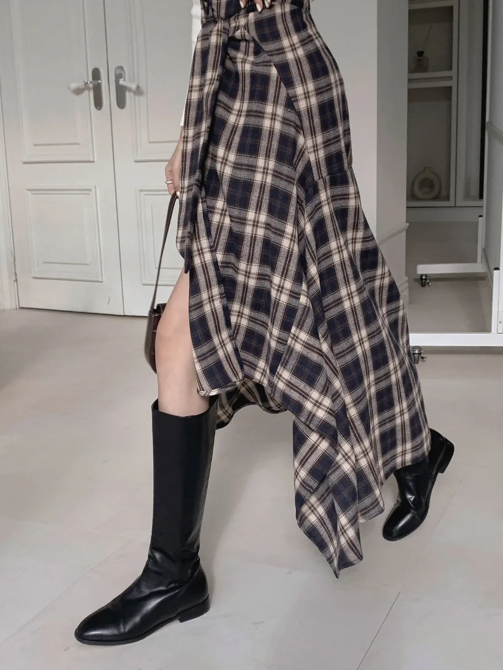 긴팔 티셔츠 모델 착용 이미지-S3L17