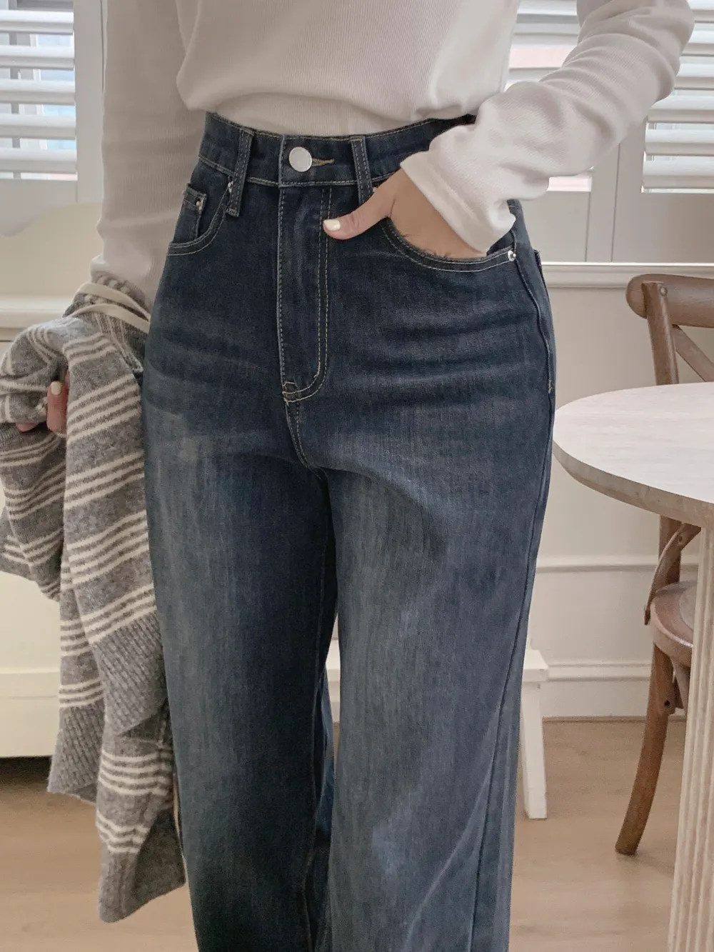 재킷 모델 착용 이미지-S1L43