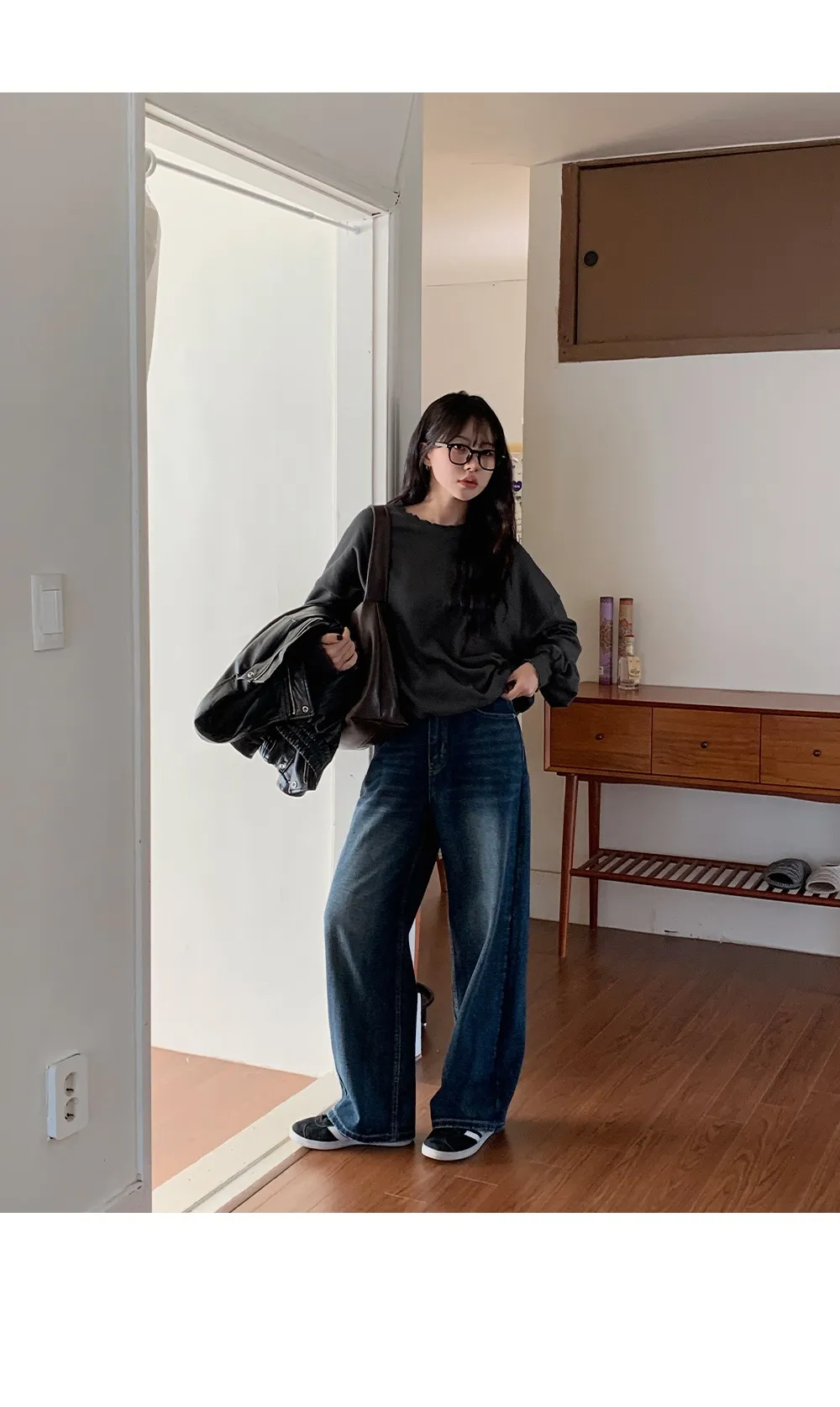 러플 루즈핏 웨이브 긴팔 맨투맨