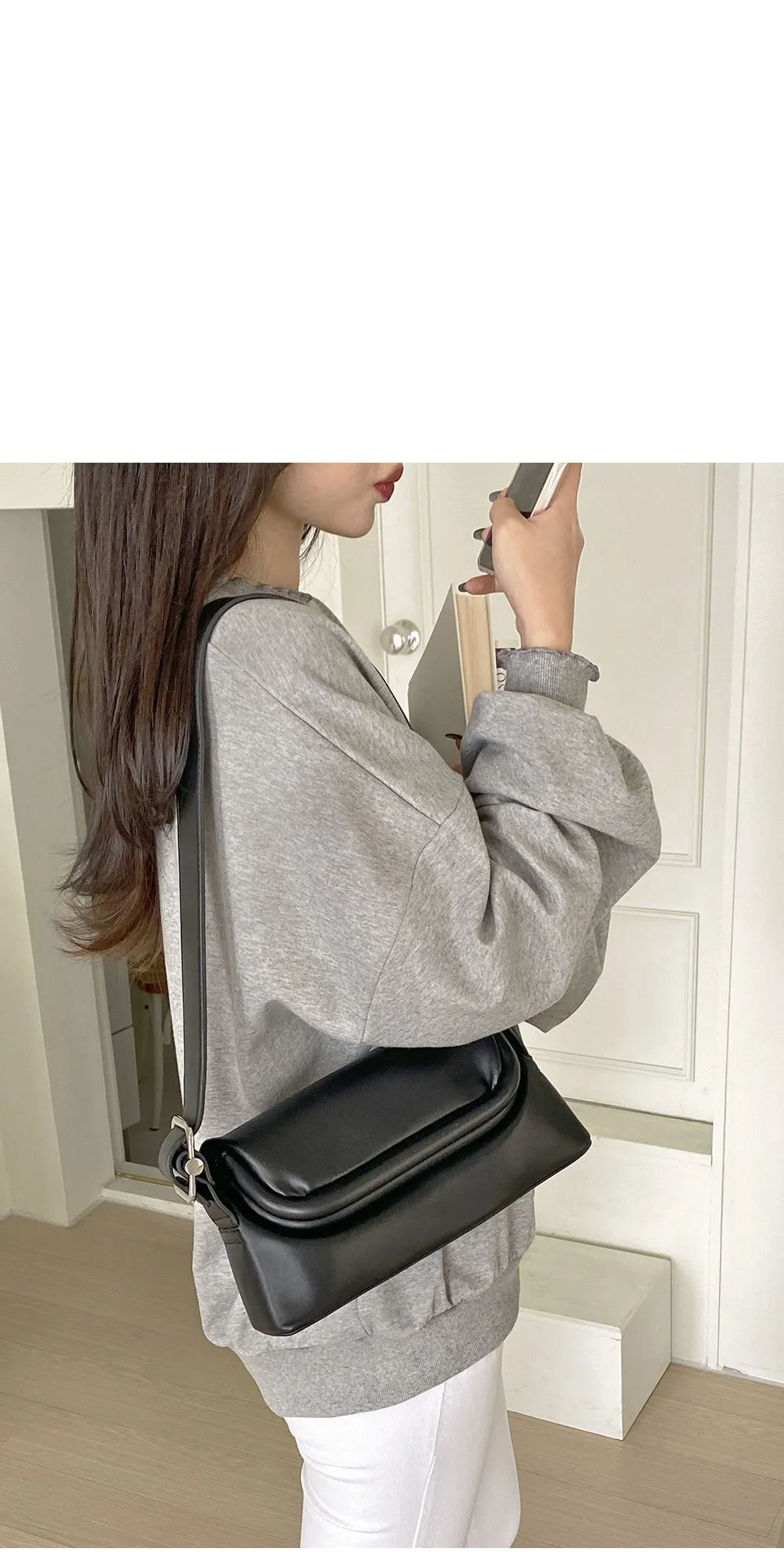 러플 루즈핏 웨이브 긴팔 맨투맨