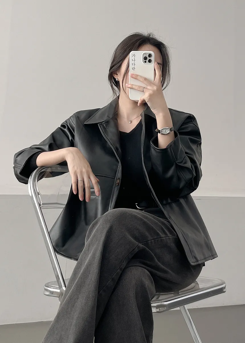 악세사리 모델 착용 이미지-S12L42