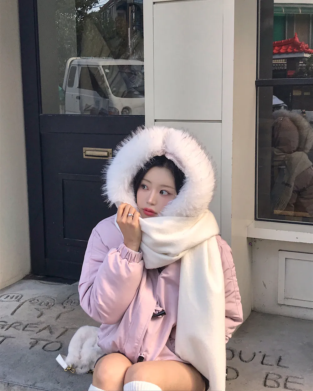 패딩 모델 착용 이미지-S1L119