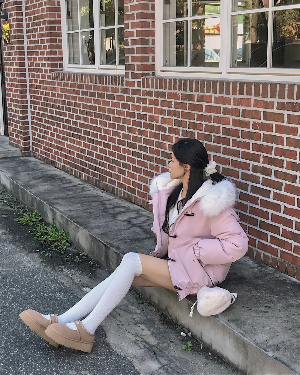 패딩 모델 착용 이미지-S1L103