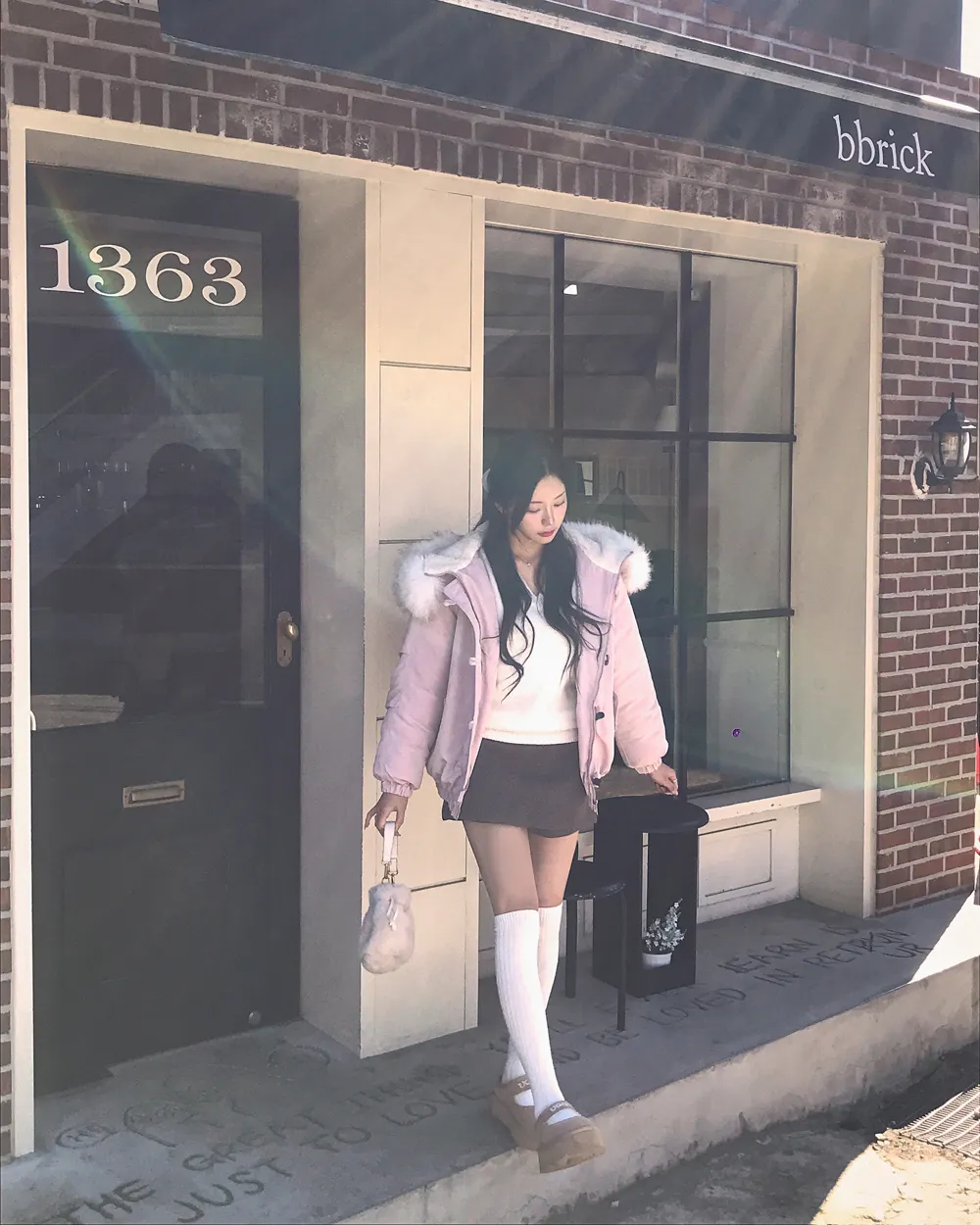 패딩 모델 착용 이미지-S1L115