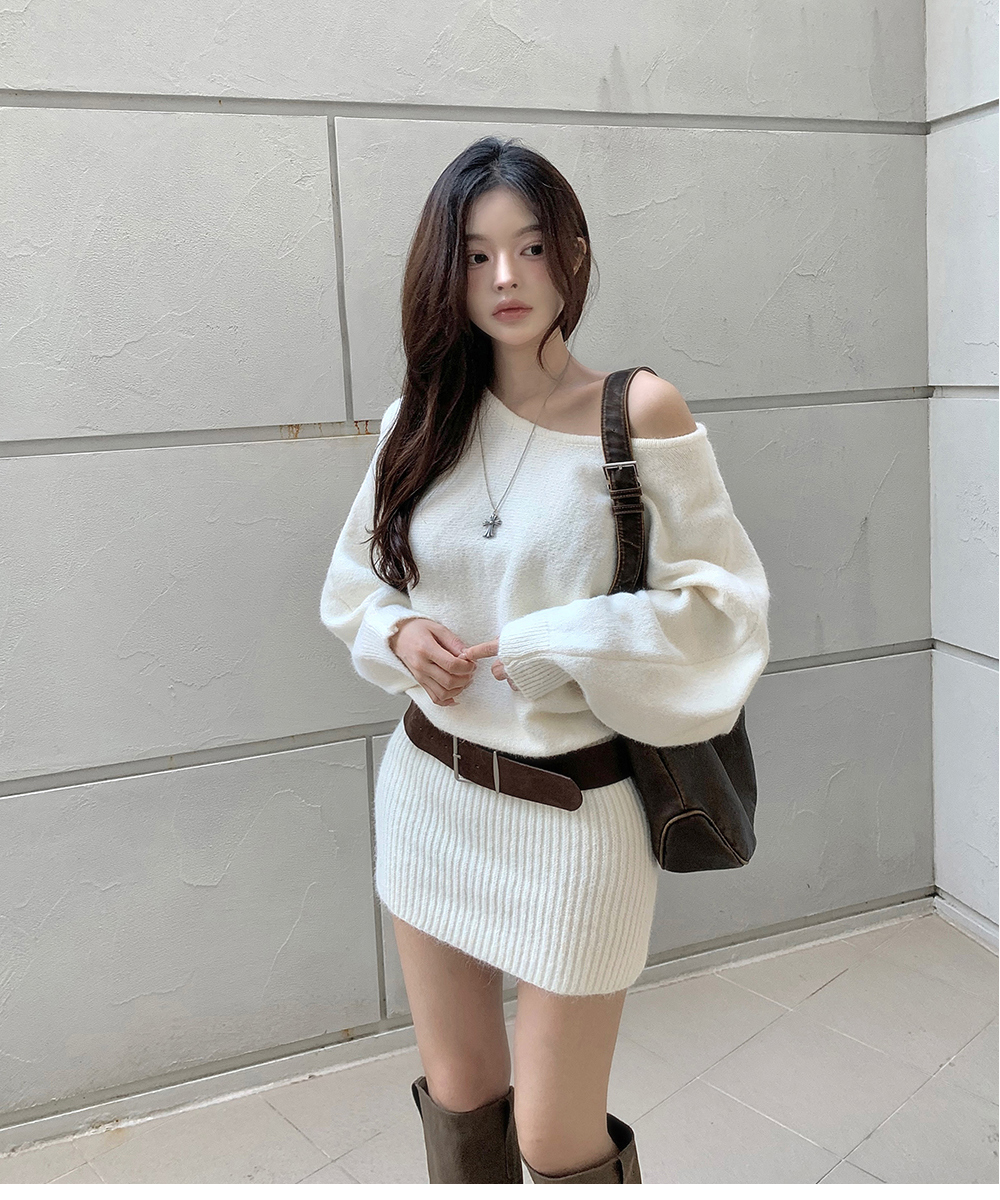 DOLCE LICHE フロントホックオフショルダーワンピース 1944083_info_6606A138-4CD2-