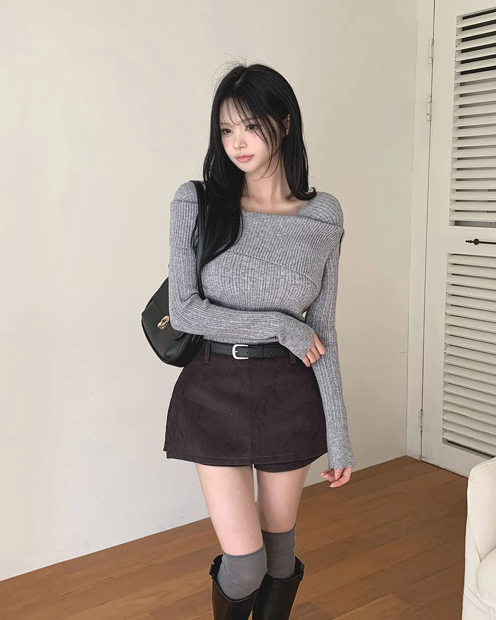 반바지 모델 착용 이미지-S3L31