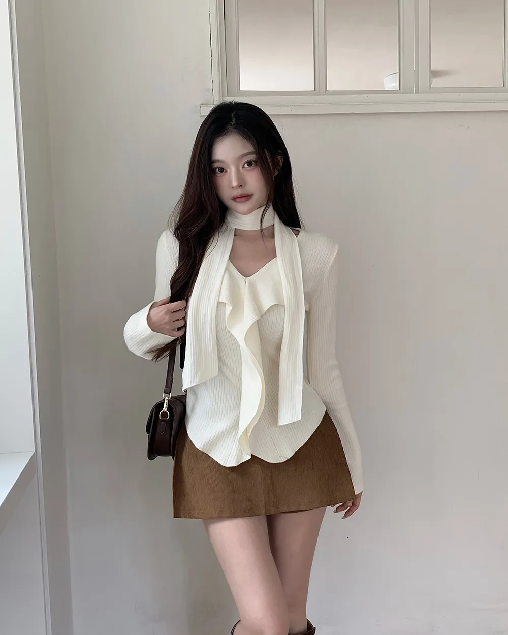 반바지 모델 착용 이미지-S3L17