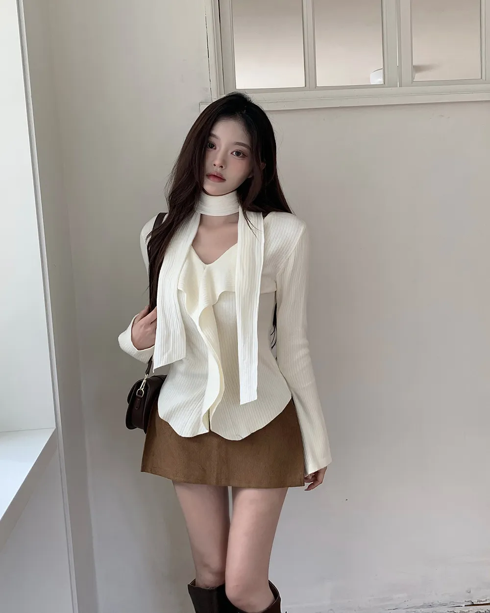 반바지 모델 착용 이미지-S3L16