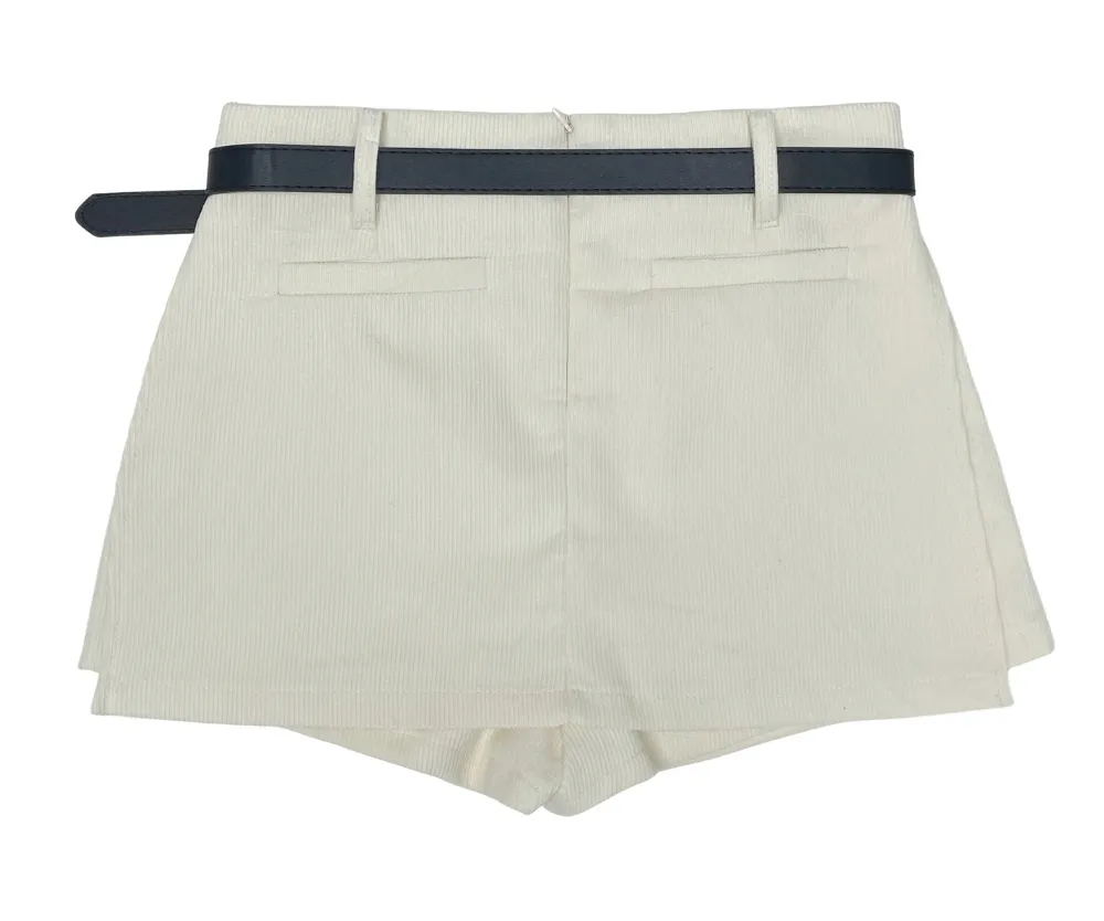 반바지 화이트 색상 이미지-S3L42