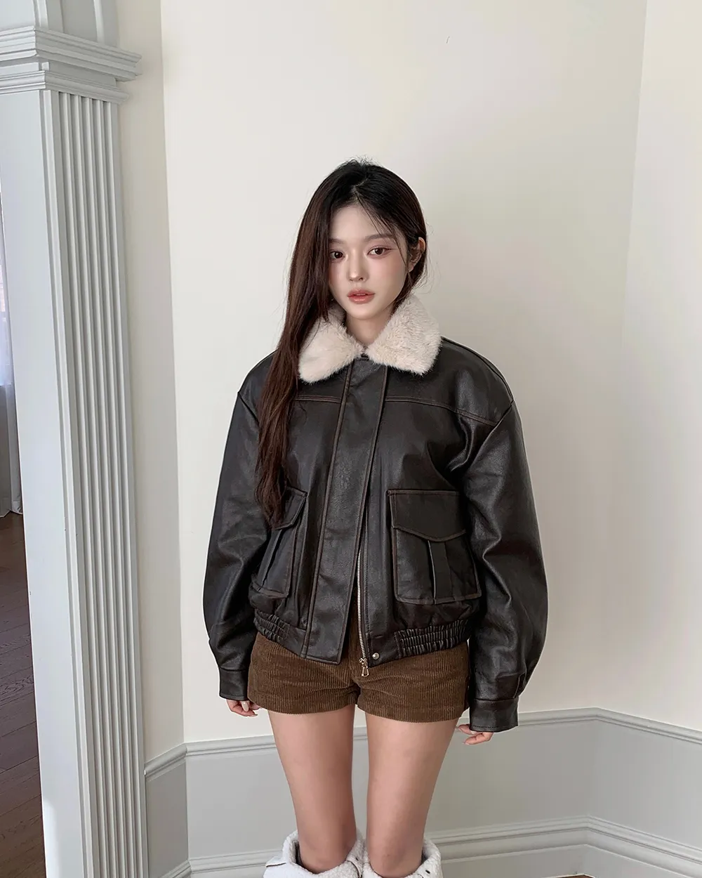 반바지 모델 착용 이미지-S2L28