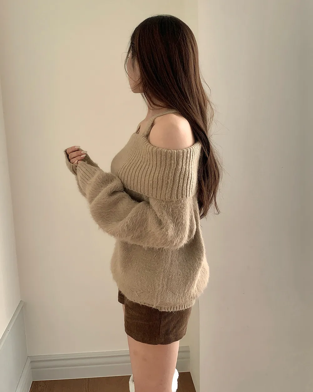 반바지 모델 착용 이미지-S2L13