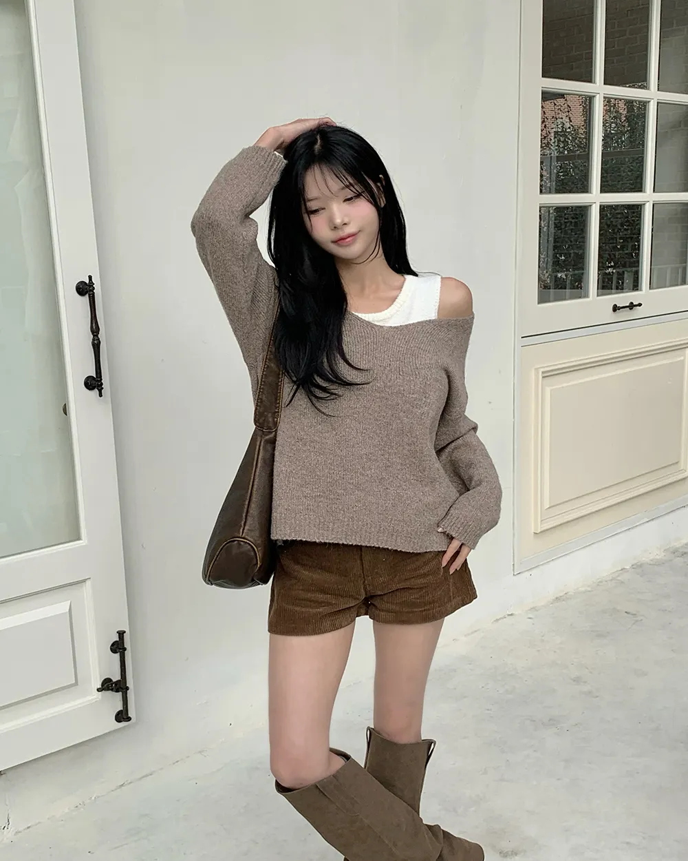 반바지 모델 착용 이미지-S3L10