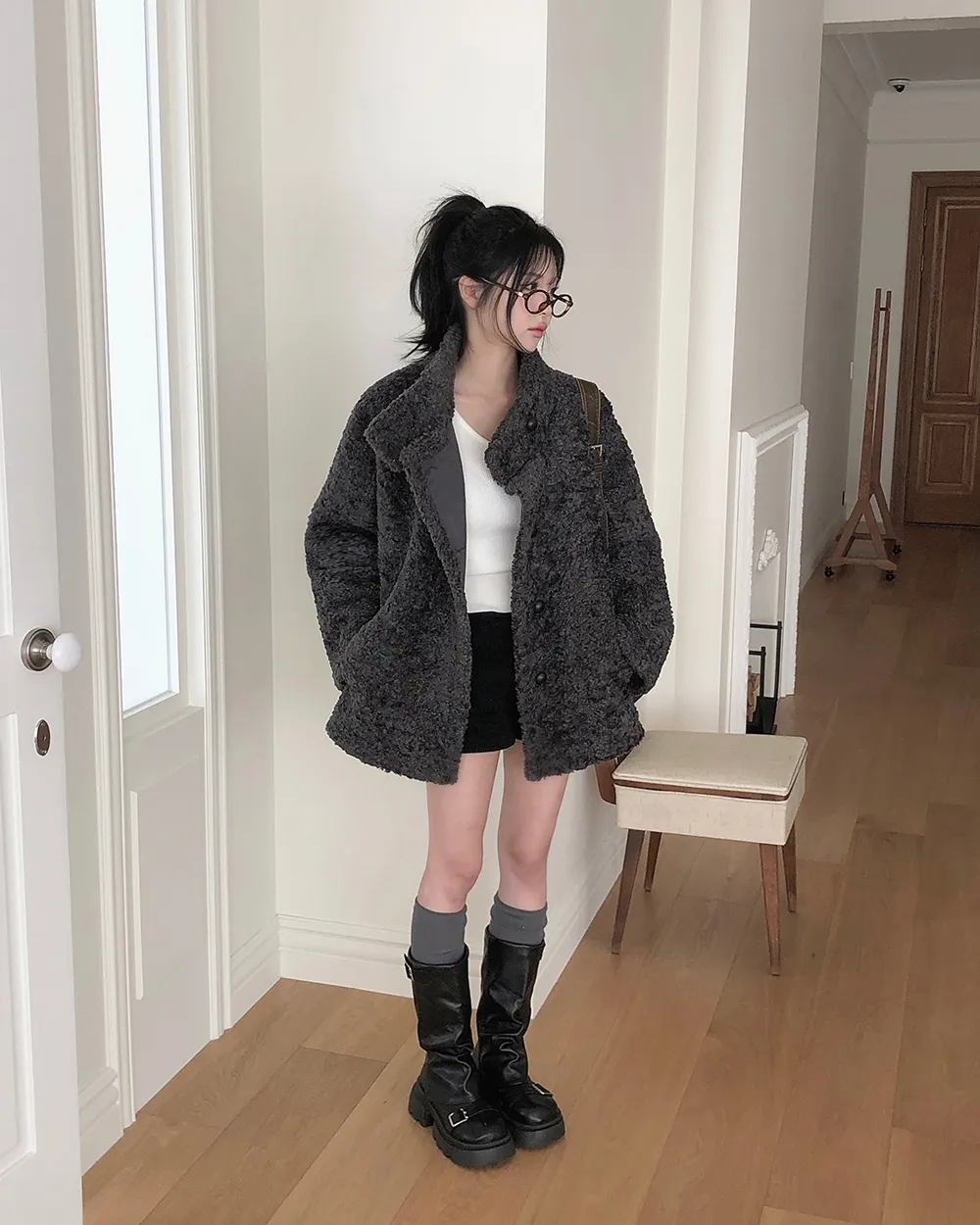 반바지 모델 착용 이미지-S2L36