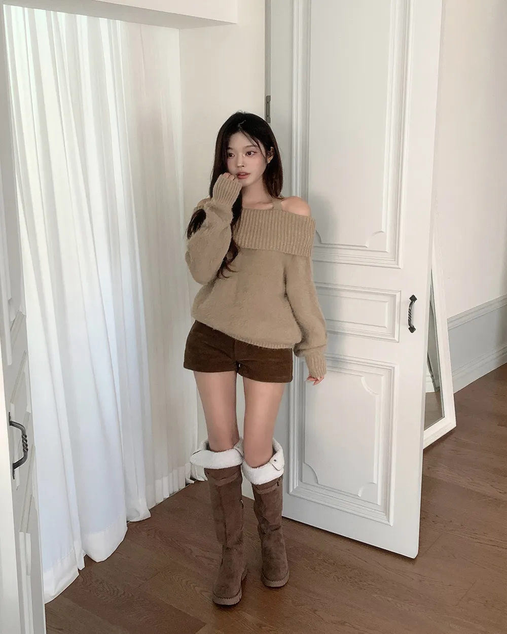 반바지 모델 착용 이미지-S2L6