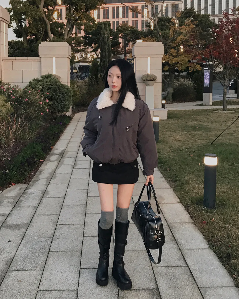 신발 모델 착용 이미지-S1L48