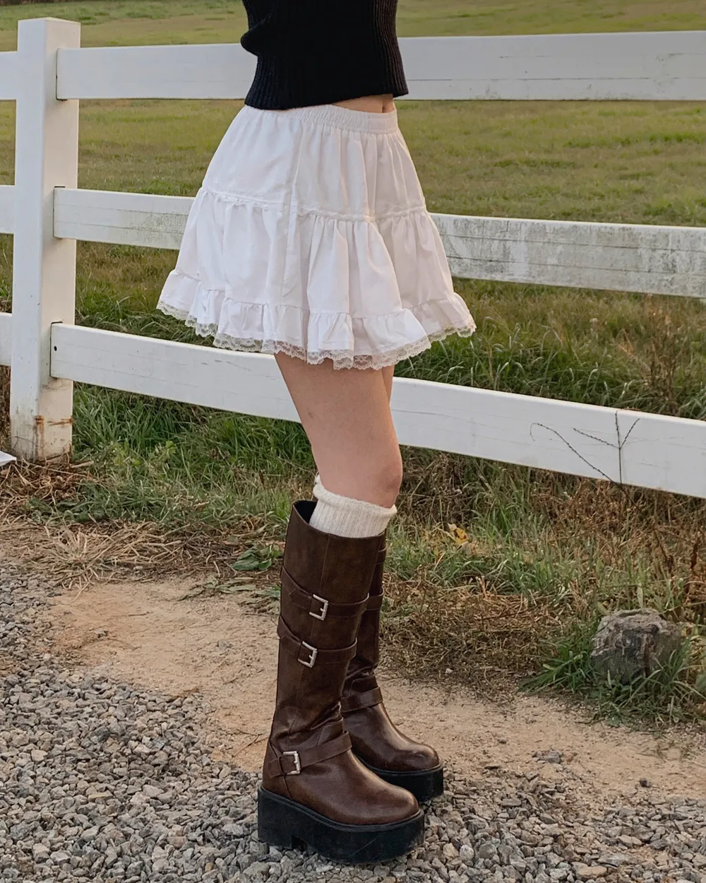 신발 모델 착용 이미지-S1L60