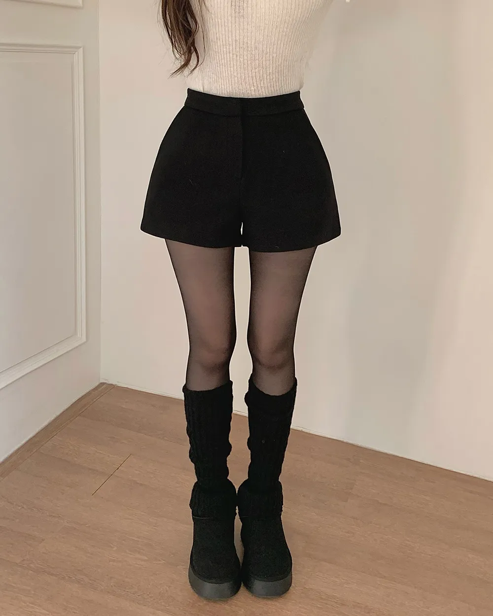 반바지 모델 착용 이미지-S5L4