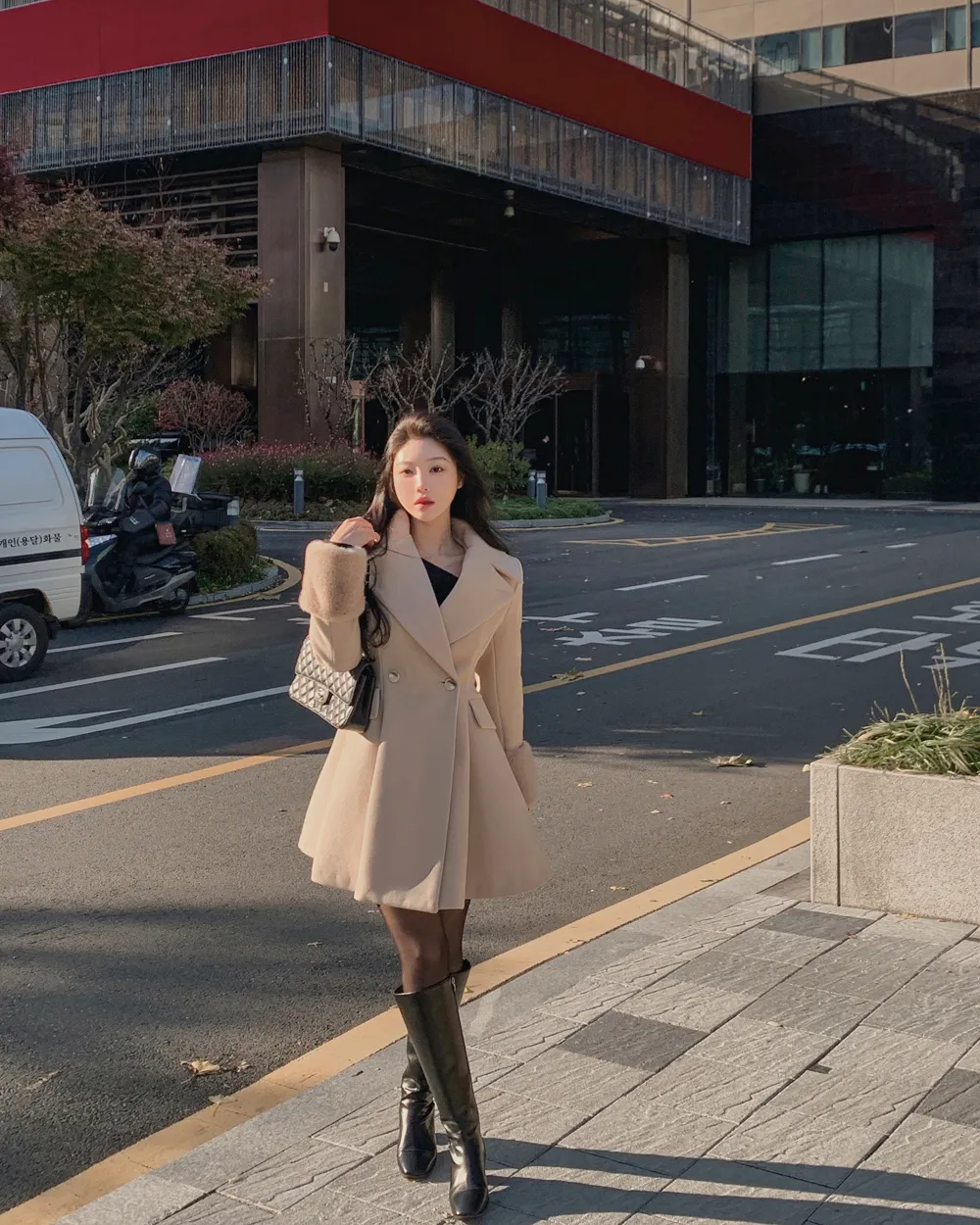 코트 모델 착용 이미지-S1L122