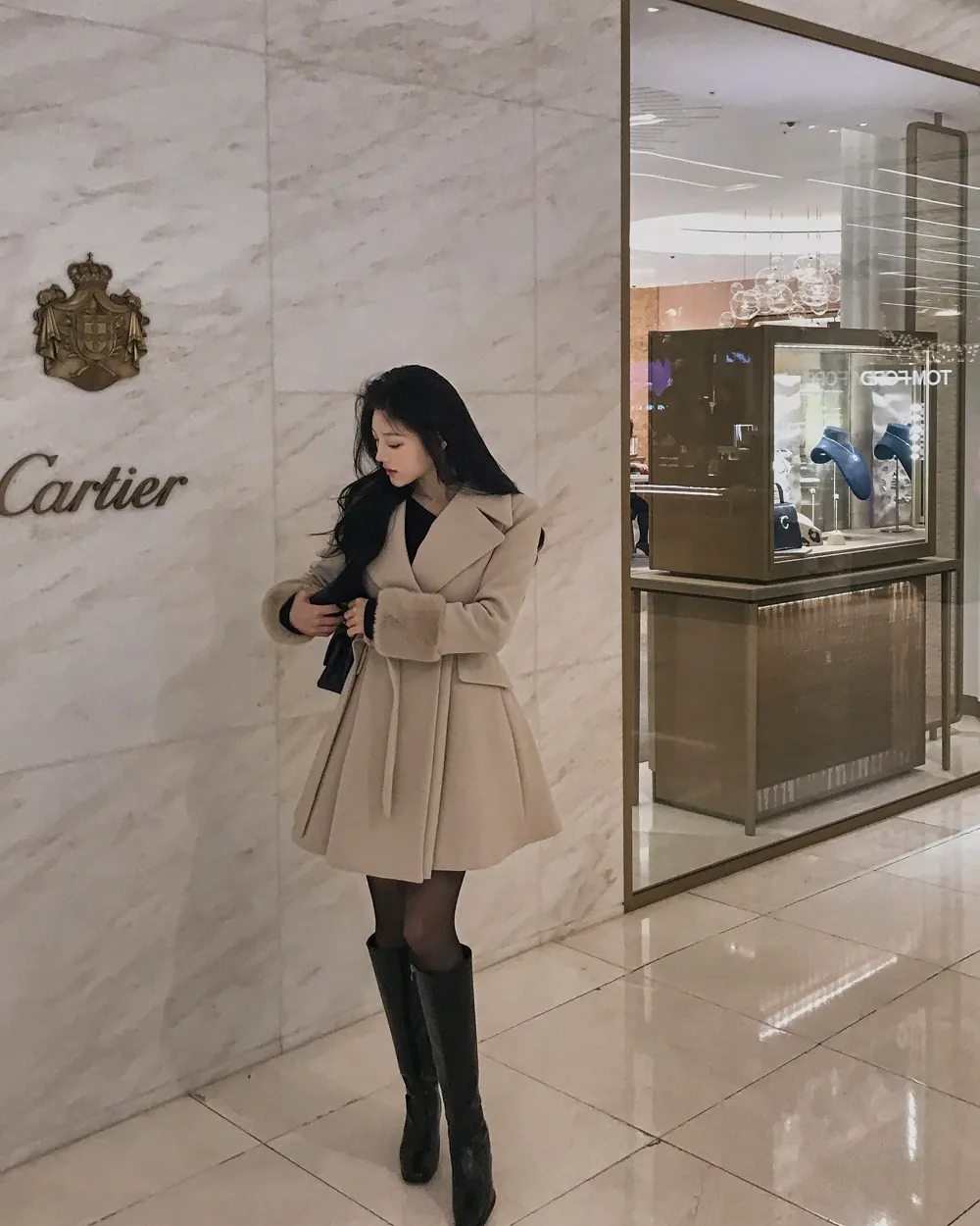 코트 모델 착용 이미지-S1L136