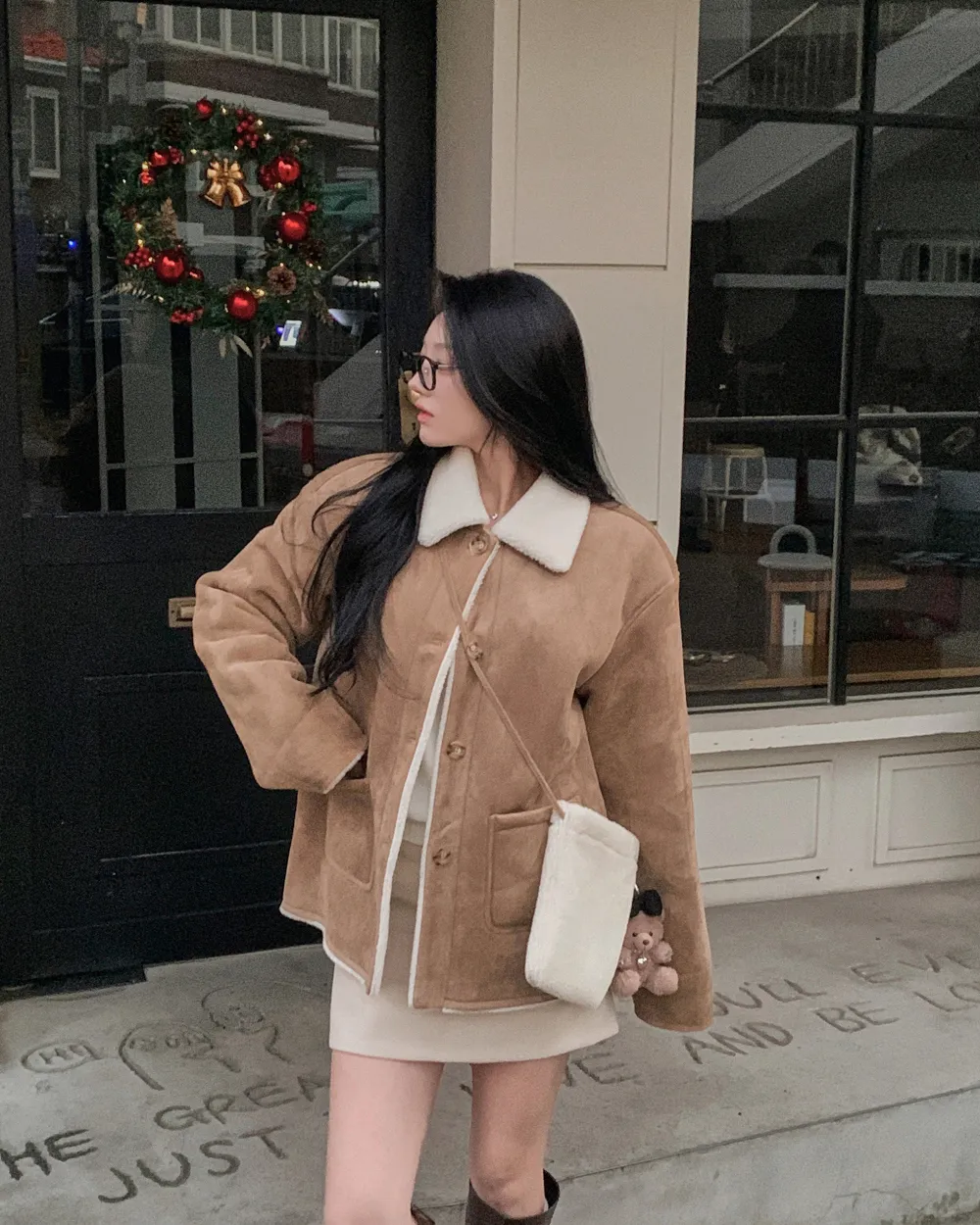 코트 모델 착용 이미지-S1L43