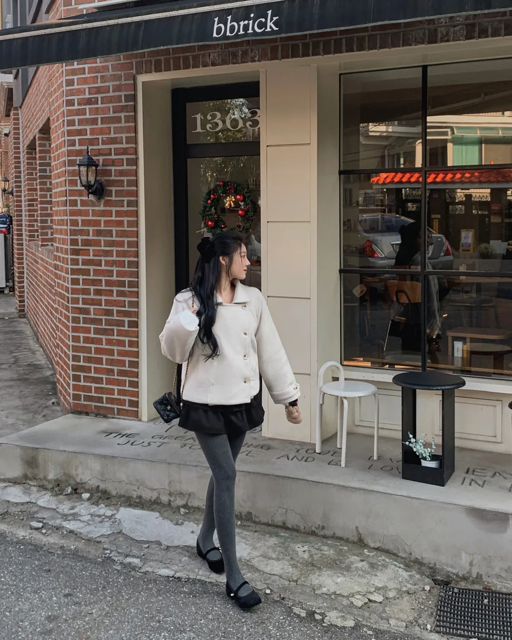 코트 모델 착용 이미지-S1L60