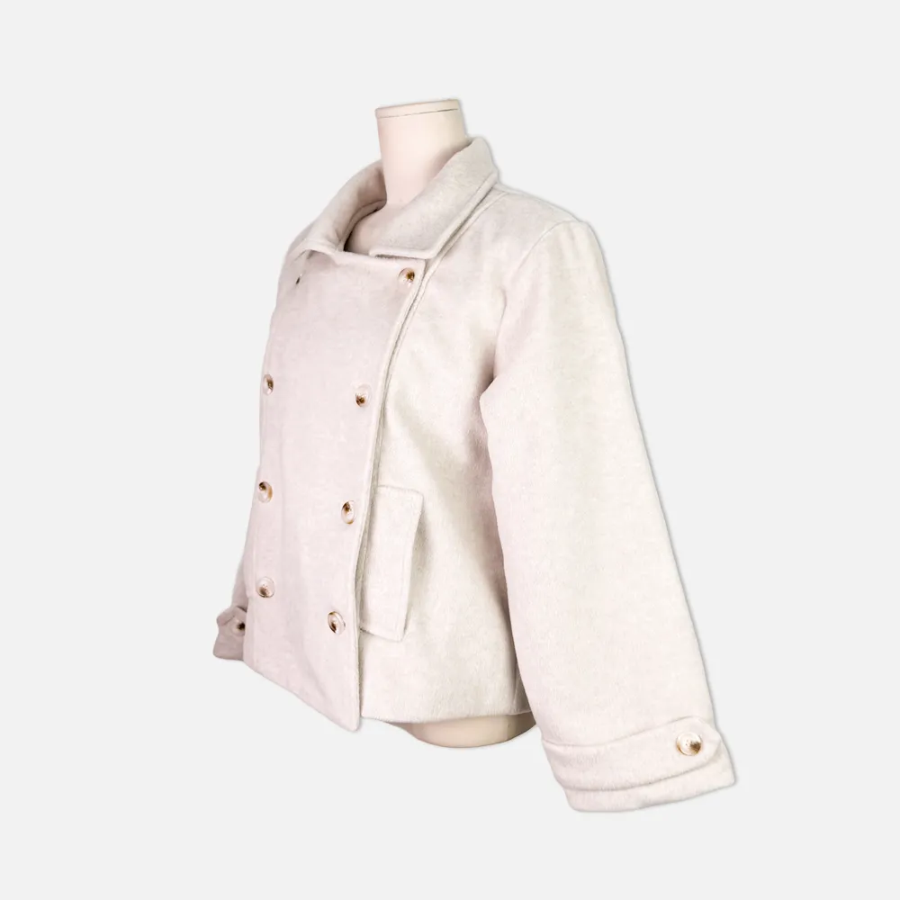 코트 화이트 색상 이미지-S1L32