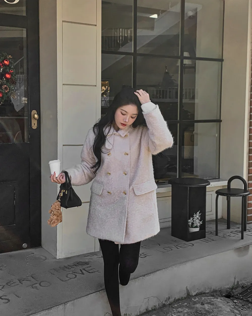 코트 모델 착용 이미지-S1L47