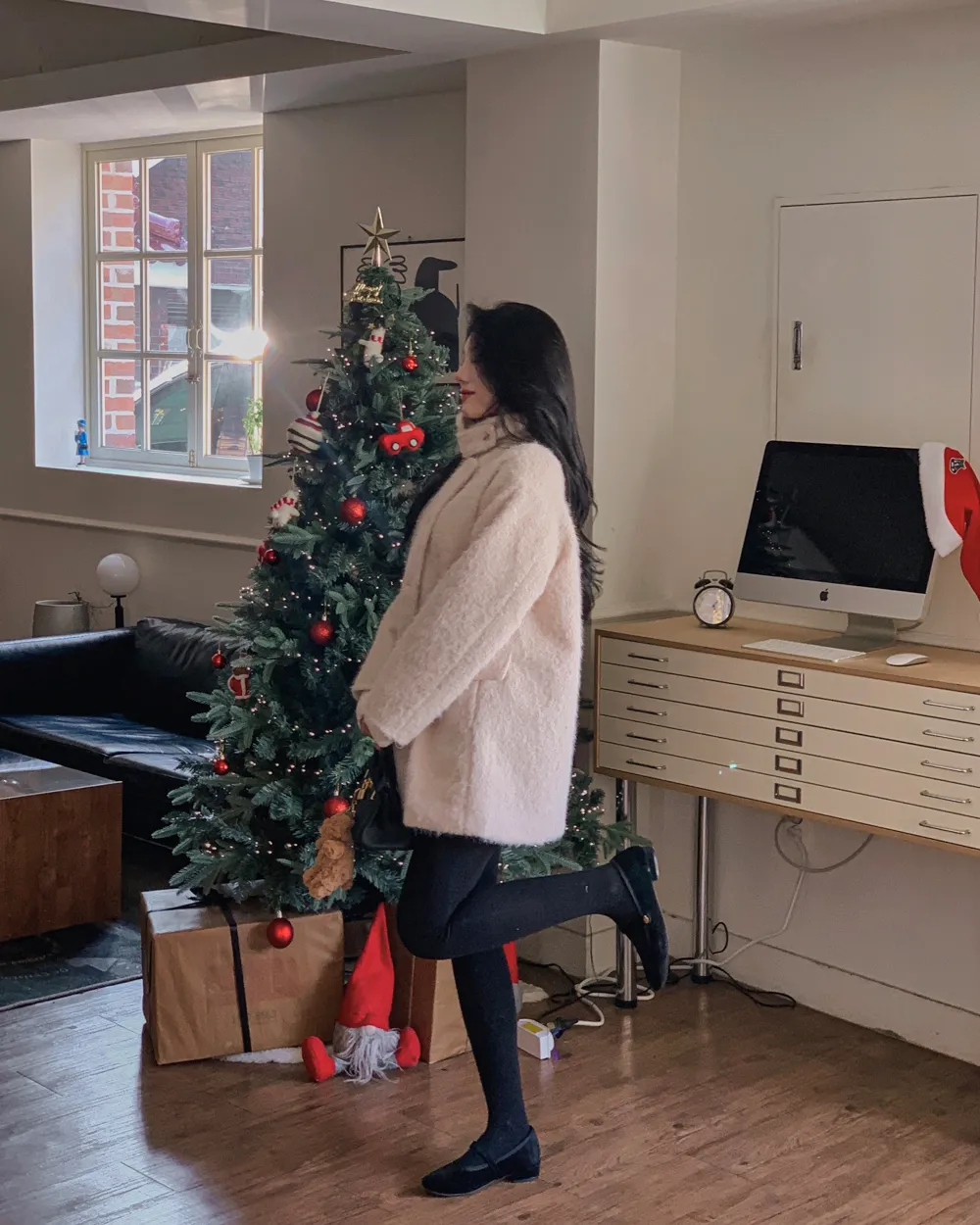 코트 모델 착용 이미지-S1L132