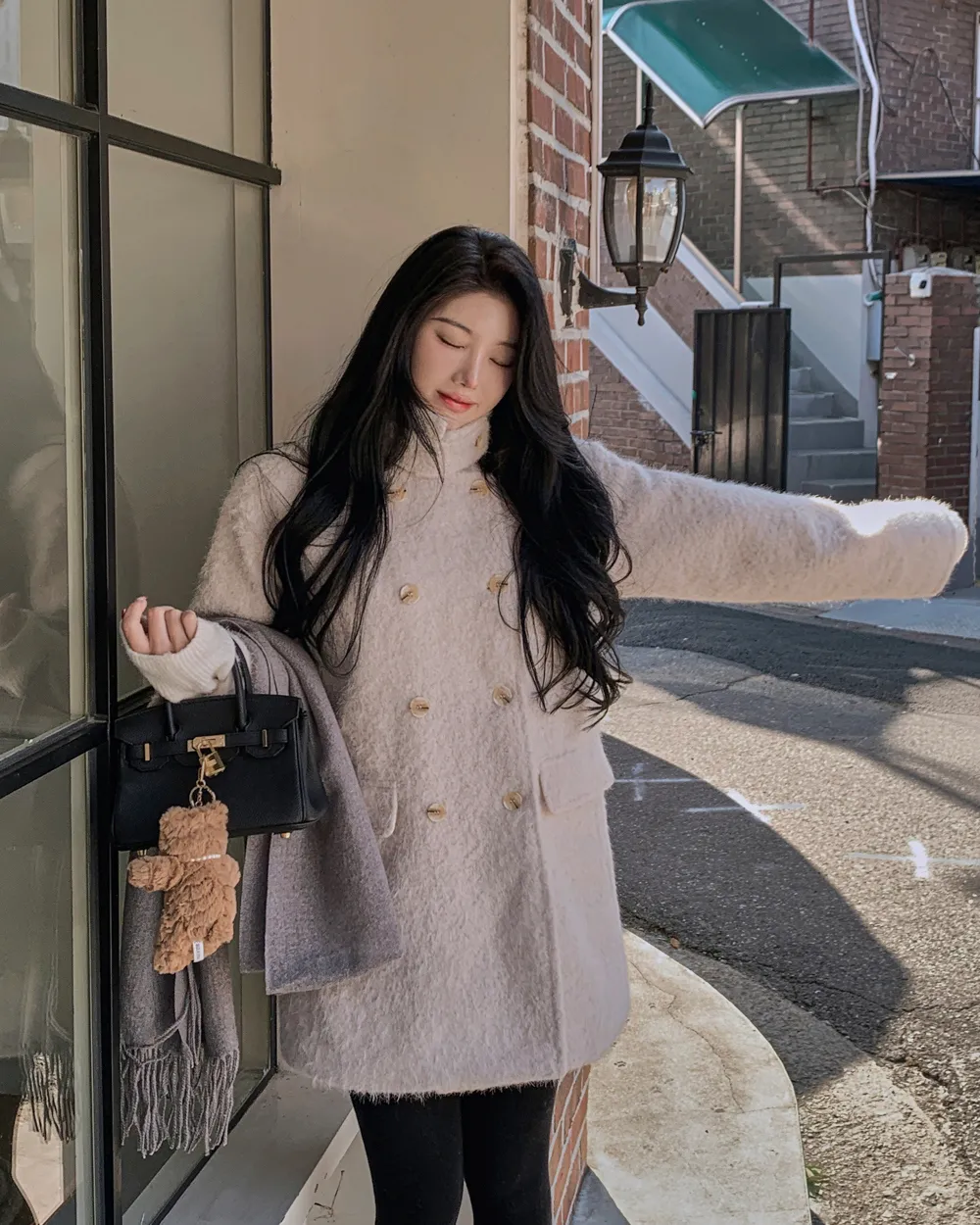 코트 모델 착용 이미지-S1L56